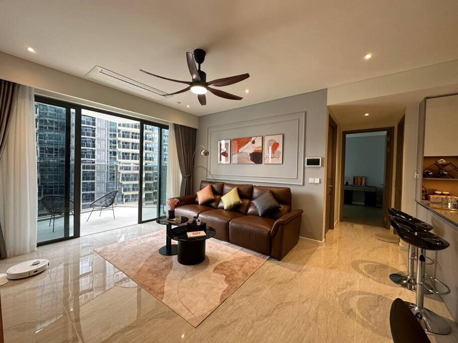 The Metropole Opera Apartment *