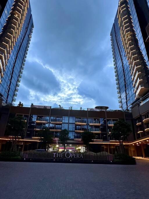 The Metropole Opera Apartment Ho Chi Minh City